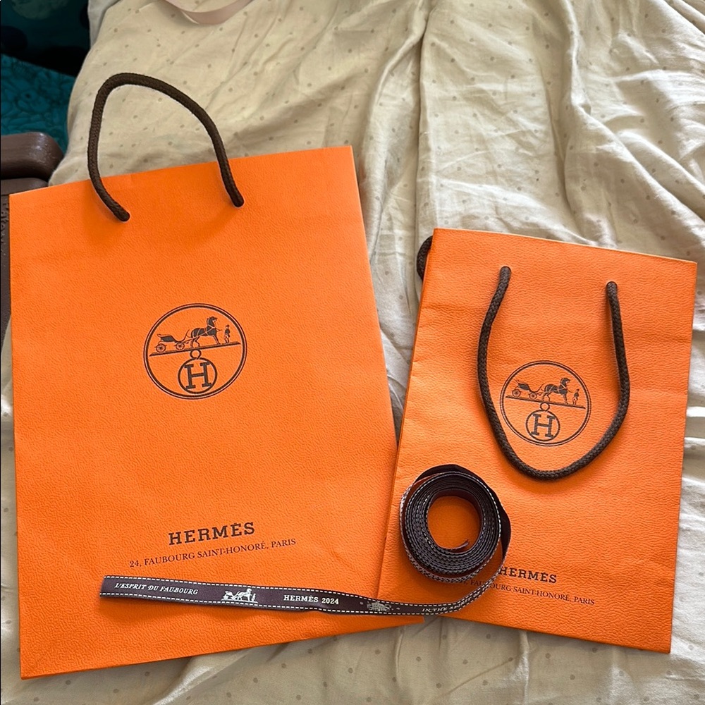 Hermès Orange Shopping Bags and ribbons